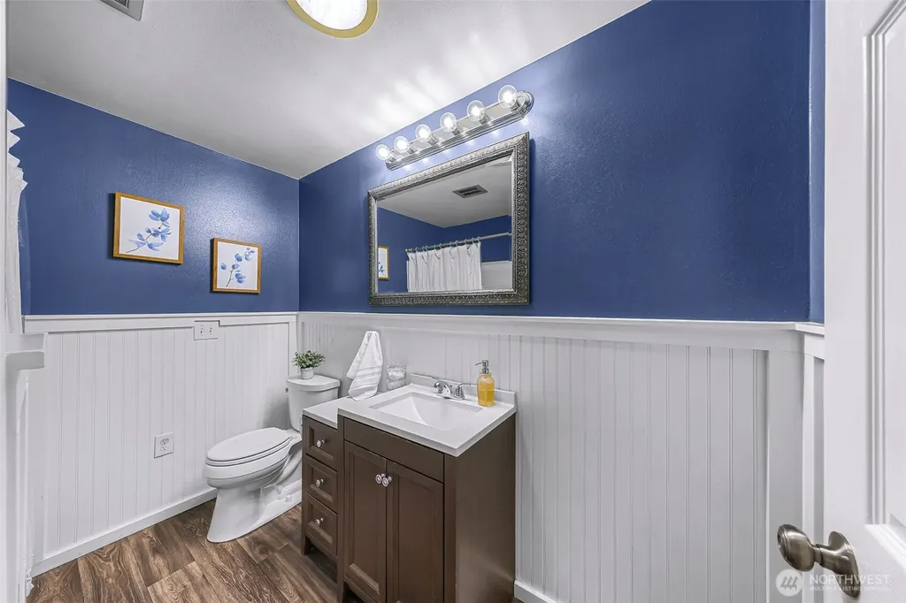 19115 104th Avenue NE Bothell WA 98011