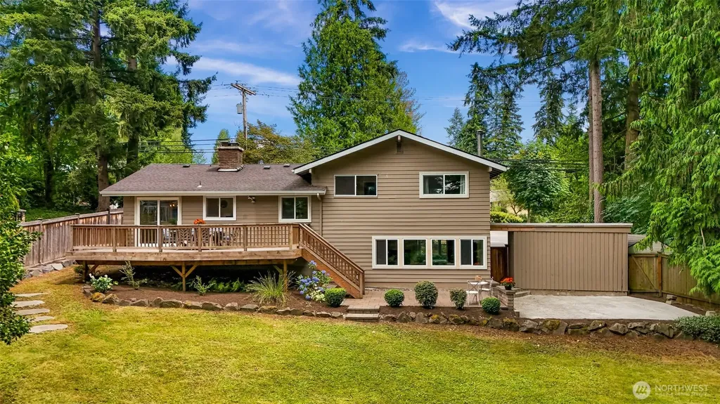 19115 104th Avenue NE Bothell WA 98011