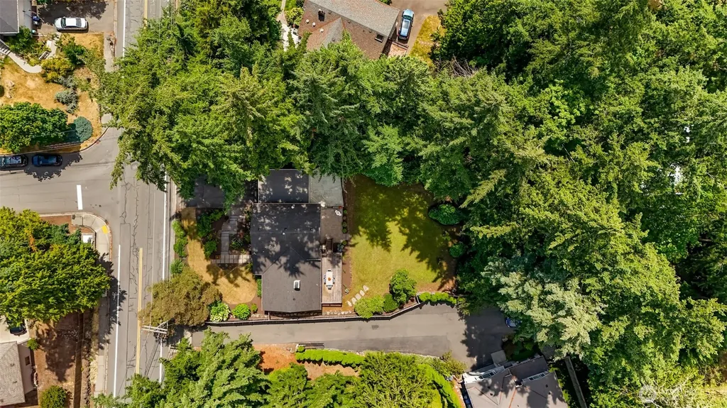 19115 104th Avenue NE Bothell WA 98011