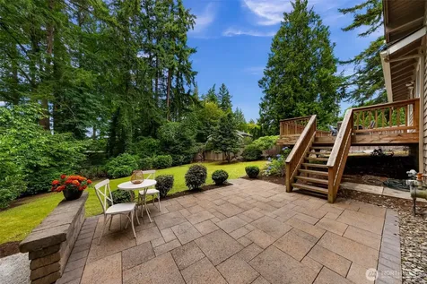 19115 104th Avenue NE Bothell WA 98011