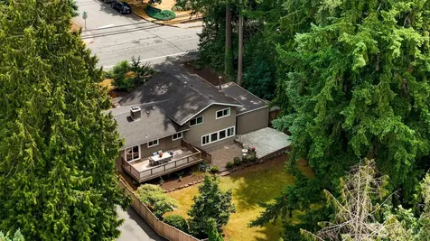 19115 104th Avenue NE Bothell WA 98011