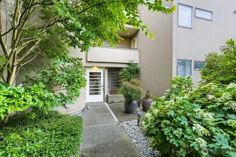 2134 Waverly Place N Seattle WA 98109