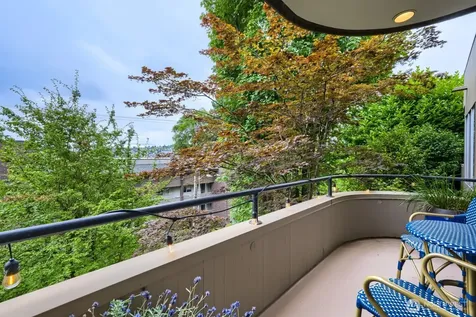 2134 Waverly Place N Seattle WA 98109