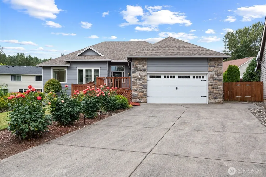 118 Peninsula Kelso WA 98626