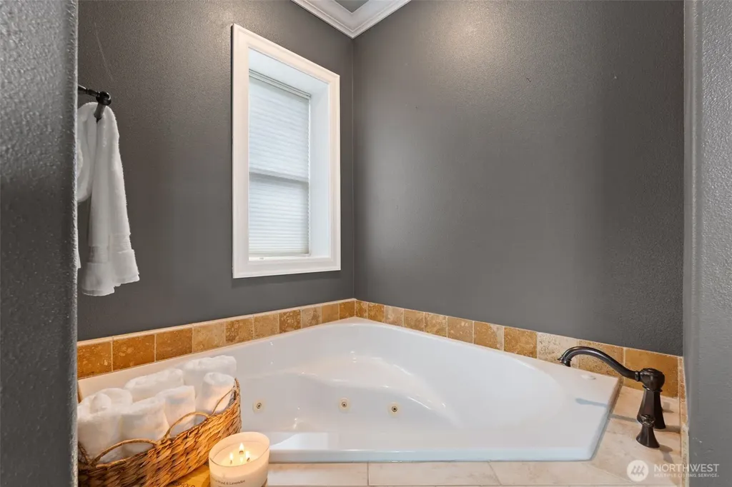 118 Peninsula Kelso WA 98626