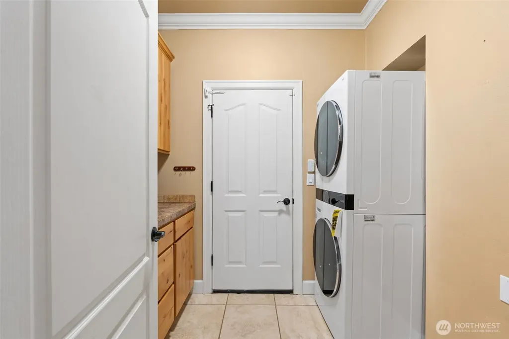 118 Peninsula Kelso WA 98626