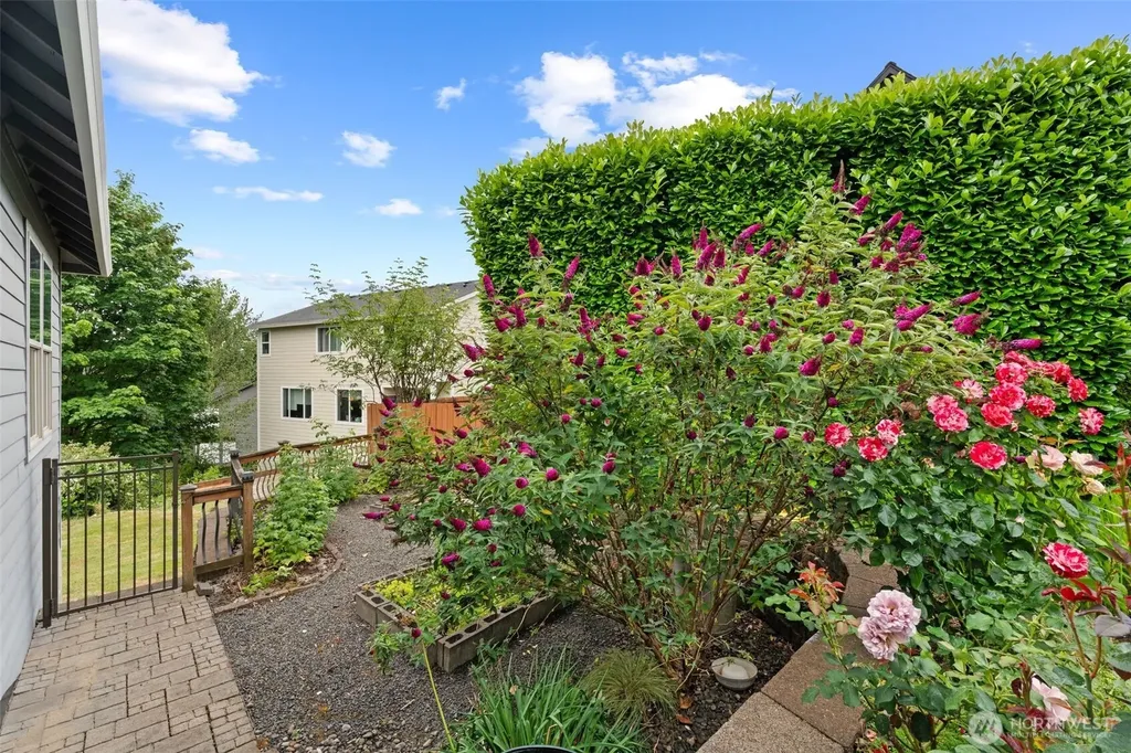 118 Peninsula Kelso WA 98626