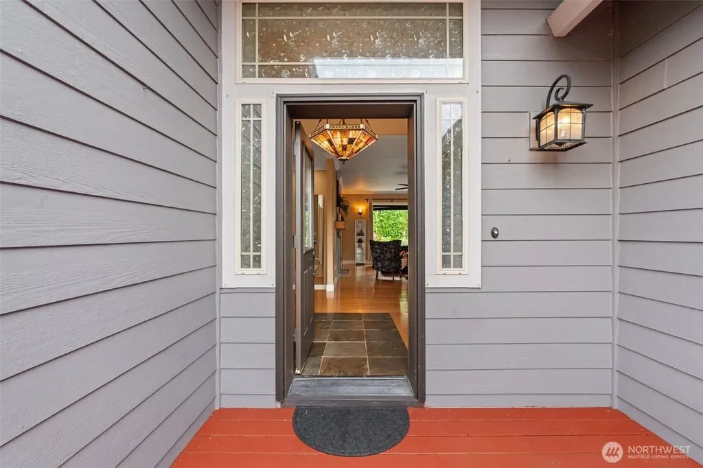 118 Peninsula Kelso WA 98626