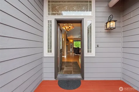 118 Peninsula Kelso WA 98626