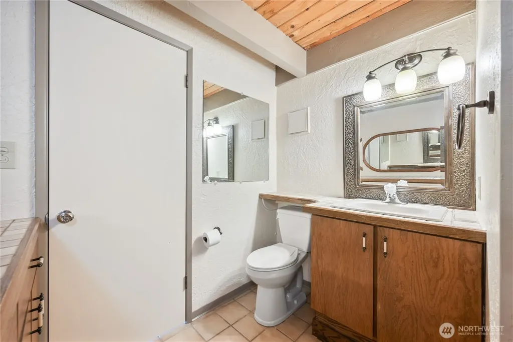 1310 River Road Longview WA 98632