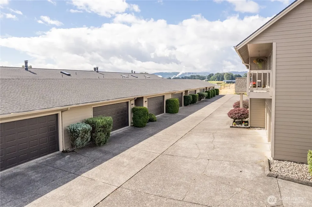 1310 River Road Longview WA 98632