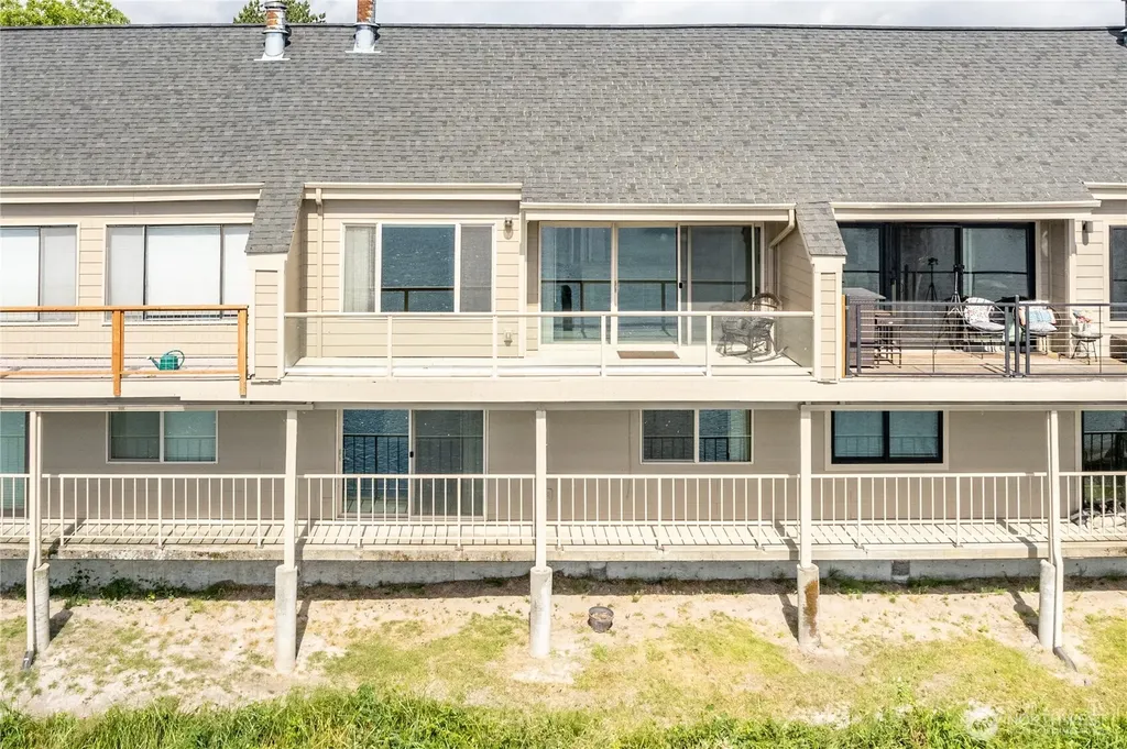 1310 River Road Longview WA 98632