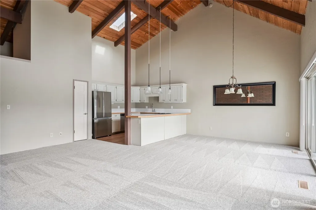 1310 River Road Longview WA 98632