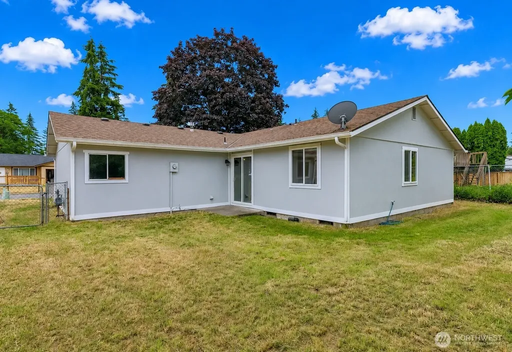 15406 11th Avenue Ct E Tacoma WA 98445