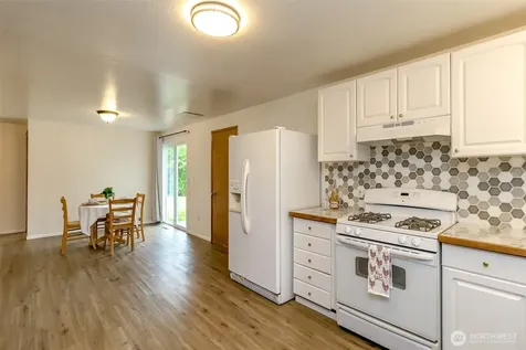 15406 11th Avenue Ct E Tacoma WA 98445