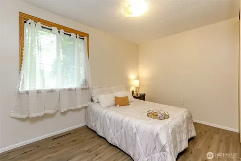 15406 11th Avenue Ct E Tacoma WA 98445
