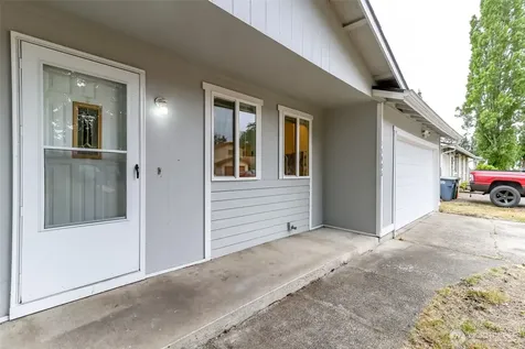 15406 11th Avenue Ct E Tacoma WA 98445