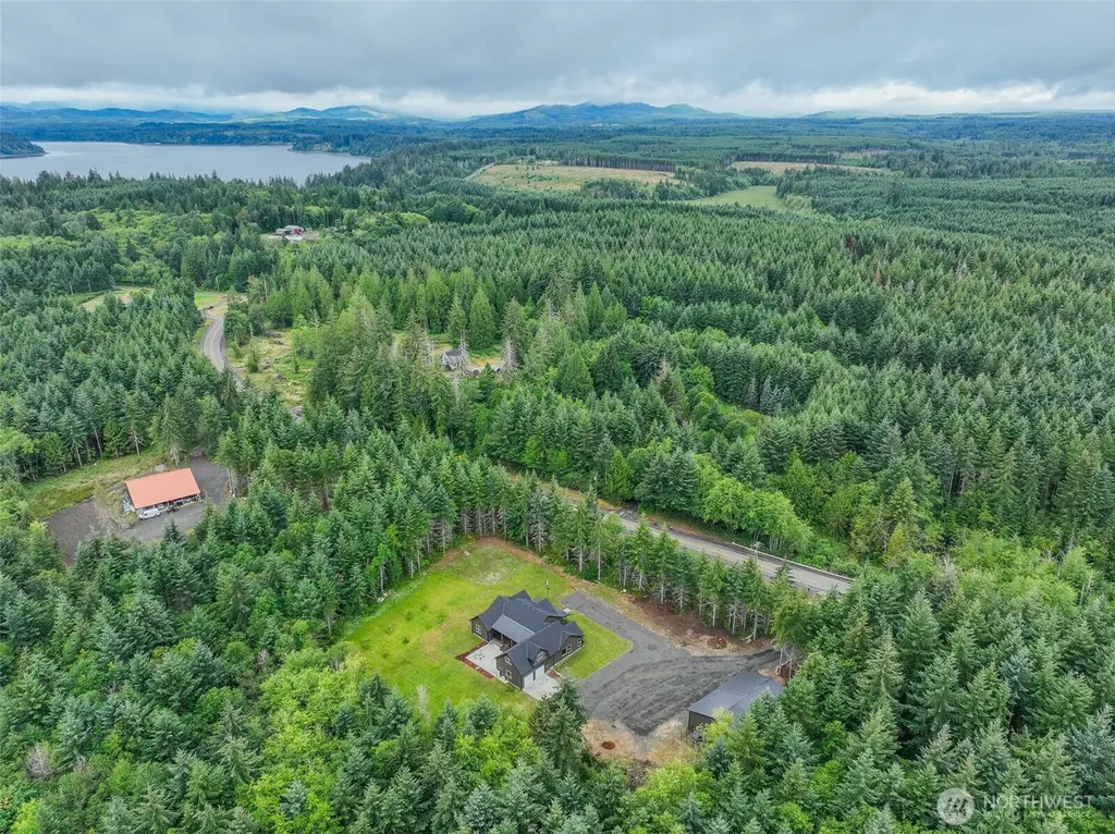 7590 SE Lynch Road Shelton WA 98584