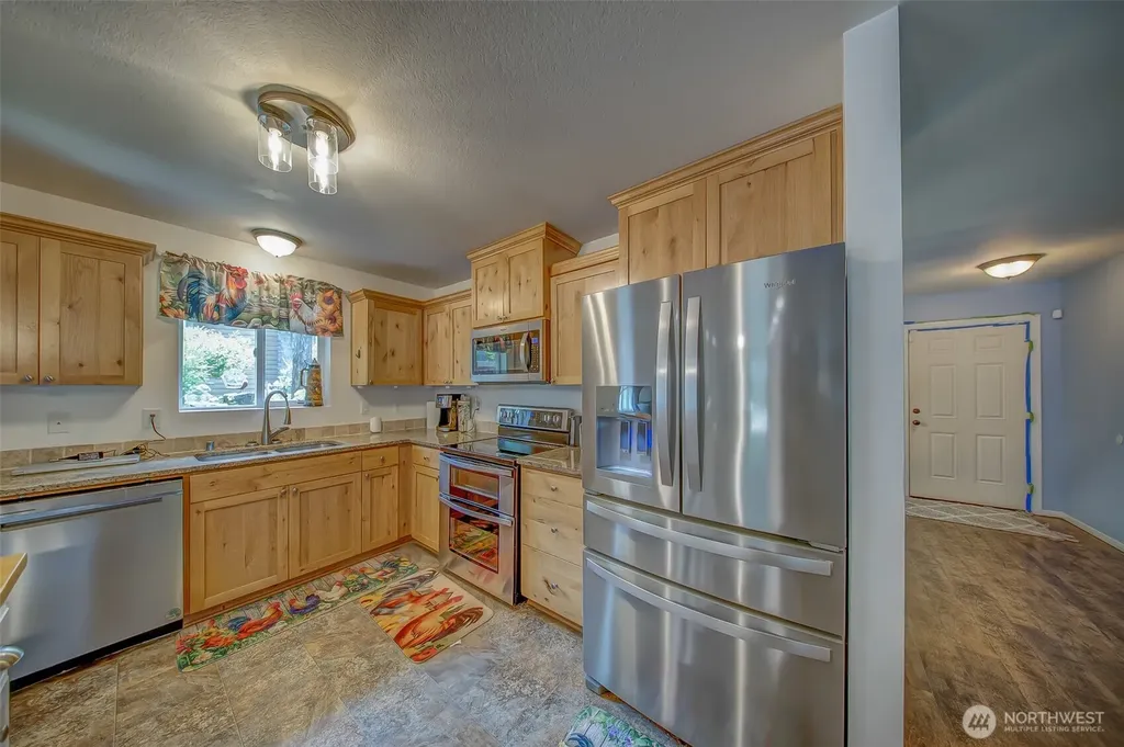 161 E Tenby Way Lilliwaup WA 98584