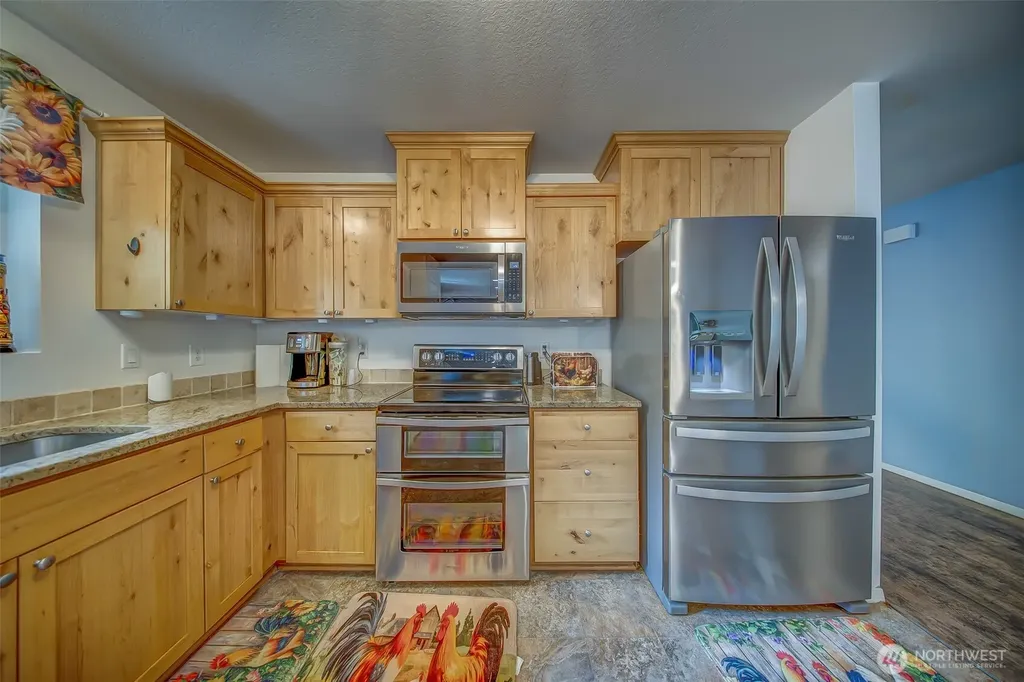 161 E Tenby Way Lilliwaup WA 98584