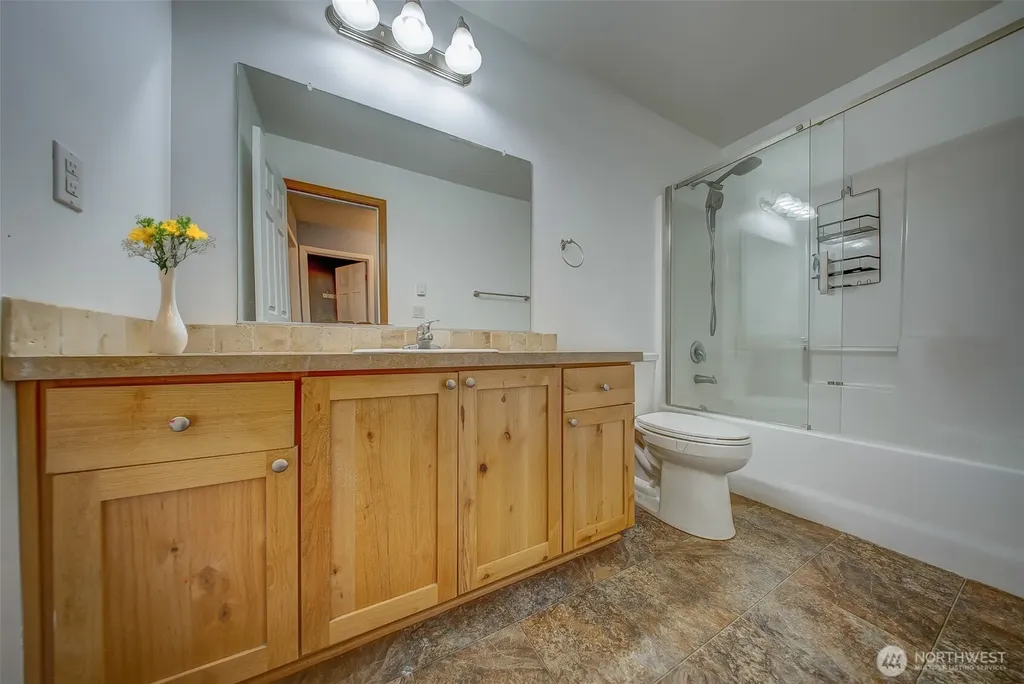161 E Tenby Way Lilliwaup WA 98584