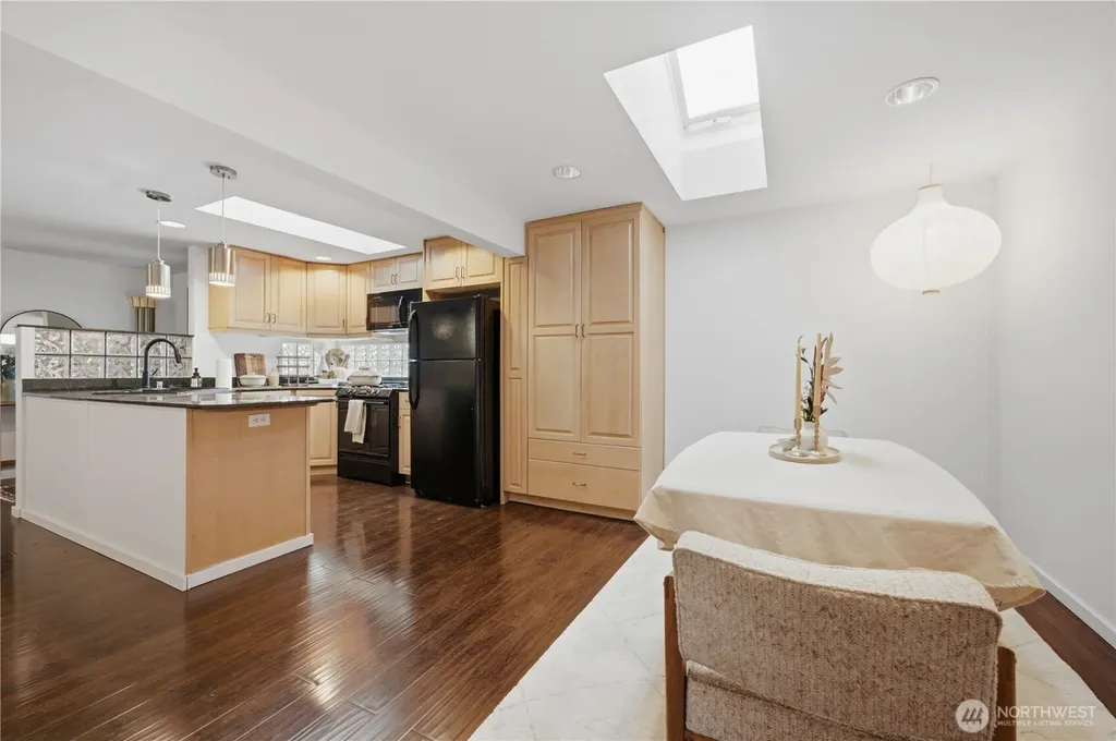 9231 26th Avenue SW Seattle WA 98106