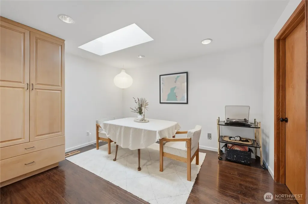 9231 26th Avenue SW Seattle WA 98106