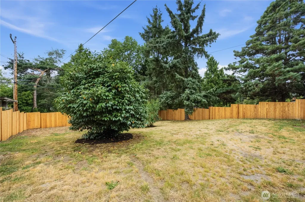 9231 26th Avenue SW Seattle WA 98106