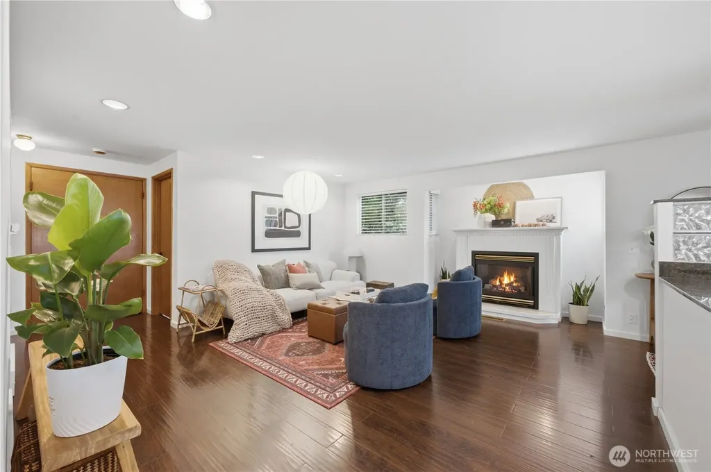 9231 26th Avenue SW Seattle WA 98106