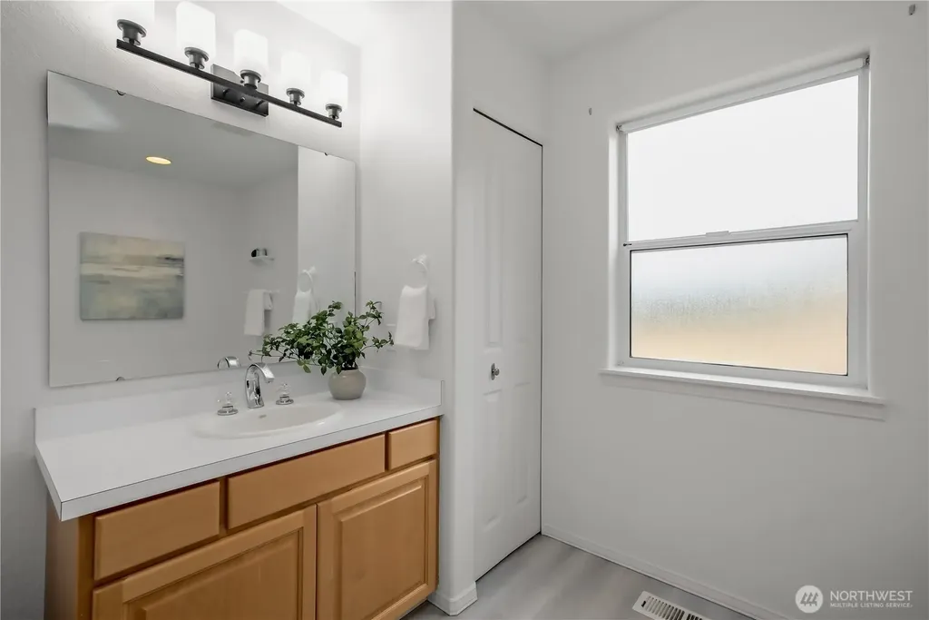 3531 Forest Drive NE Bremerton WA 98310