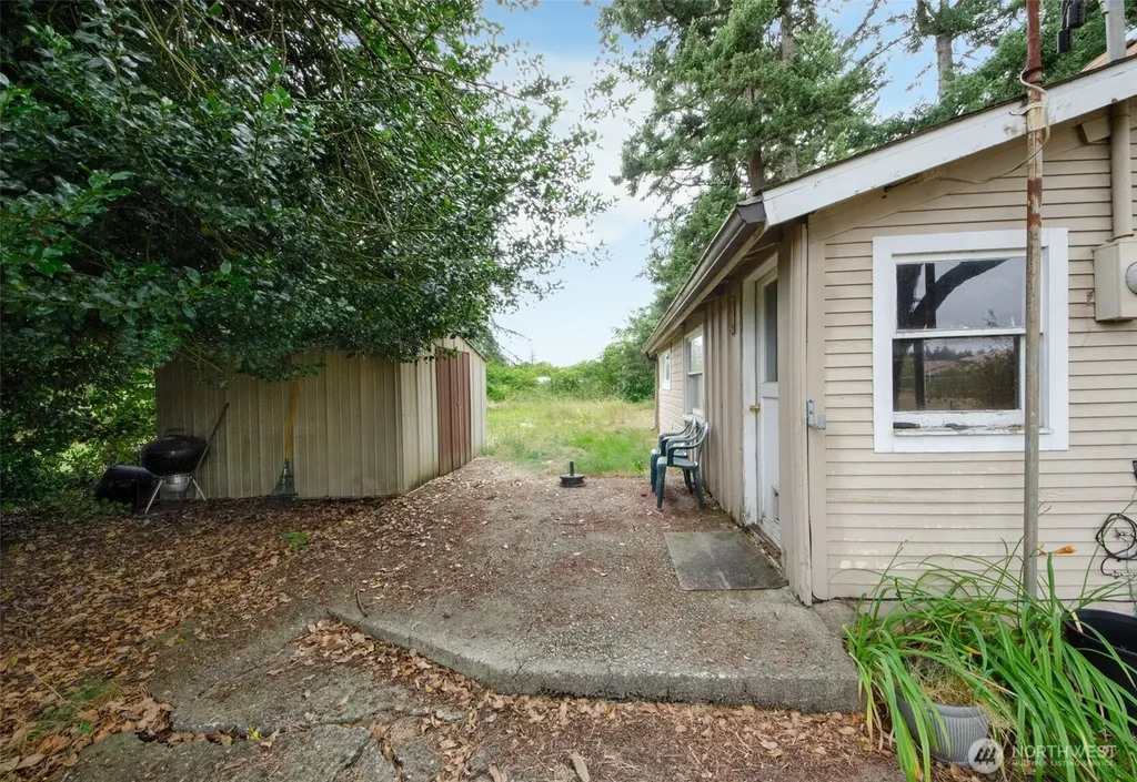 20327 Old Highway 99 SW Centralia WA 98531