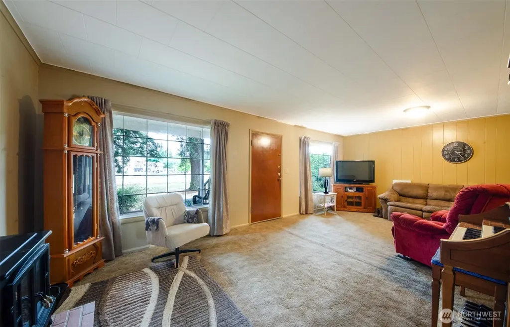 20327 Old Highway 99 SW Centralia WA 98531