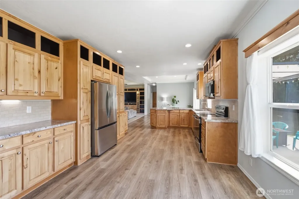 31 Community Lane Sequim WA 98382