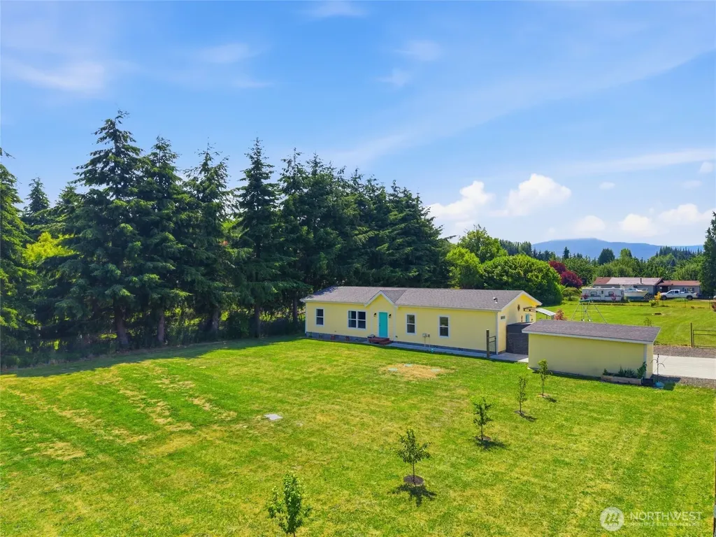 31 Community Lane Sequim WA 98382