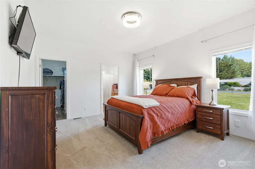 31 Community Lane Sequim WA 98382