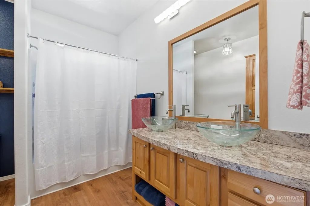 31 Community Lane Sequim WA 98382