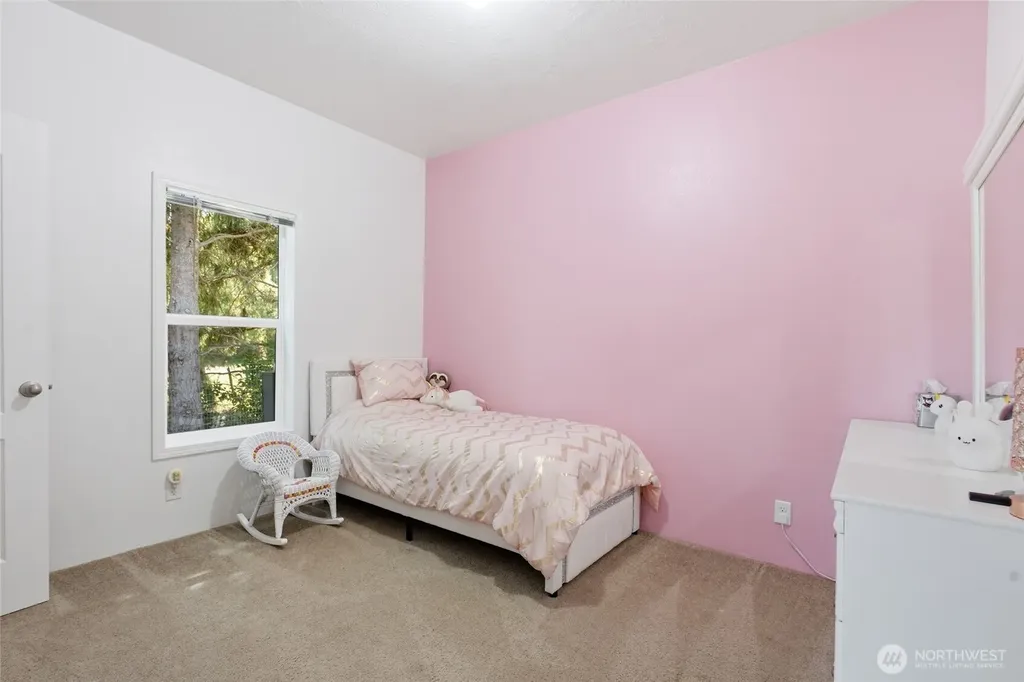 31 Community Lane Sequim WA 98382