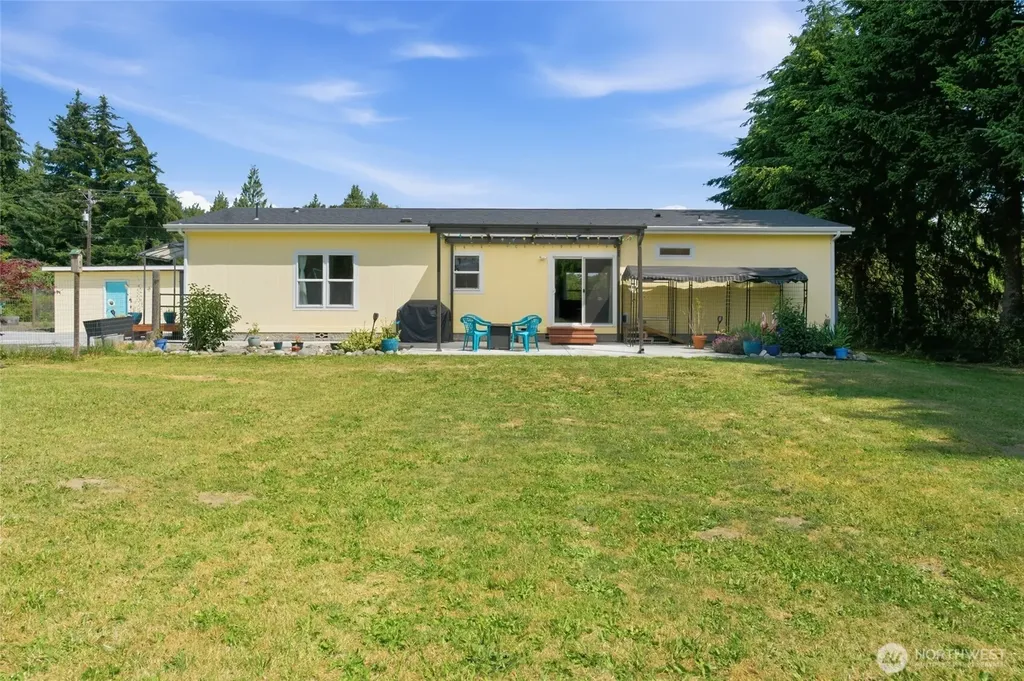 31 Community Lane Sequim WA 98382