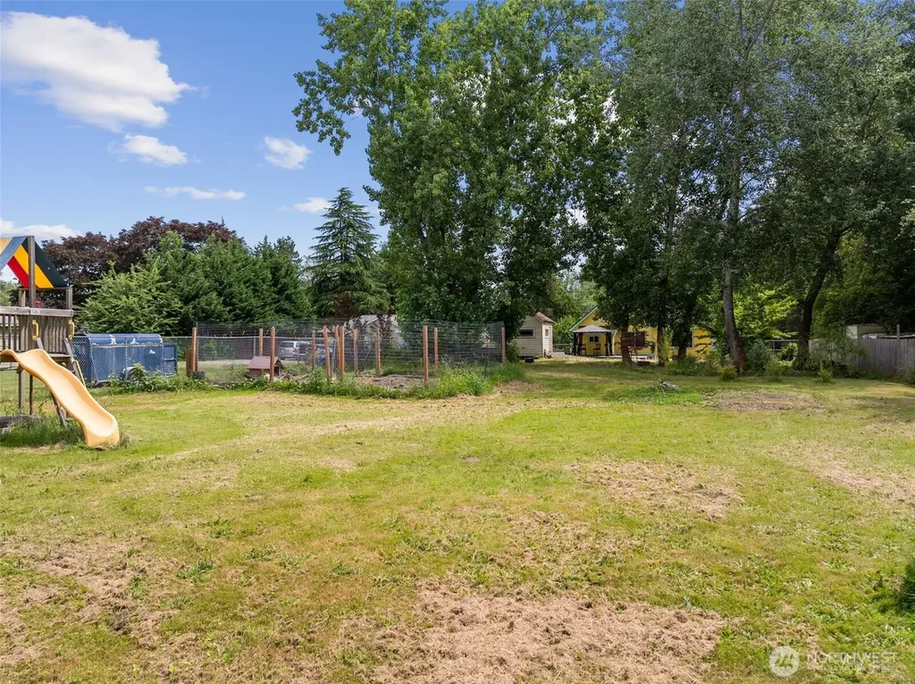10208 Mckinley Avenue E Tacoma WA 98445