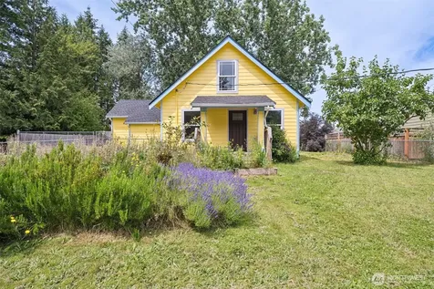 10208 Mckinley Avenue E Tacoma WA 98445