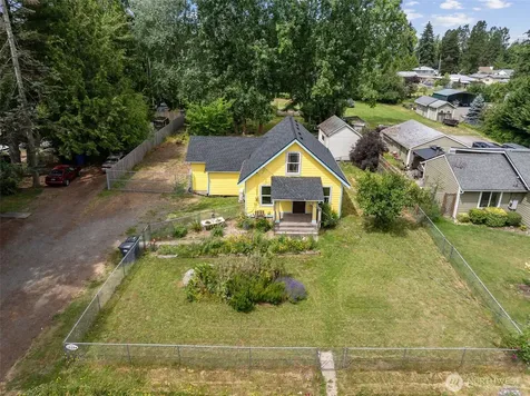 10208 Mckinley Avenue E Tacoma WA 98445