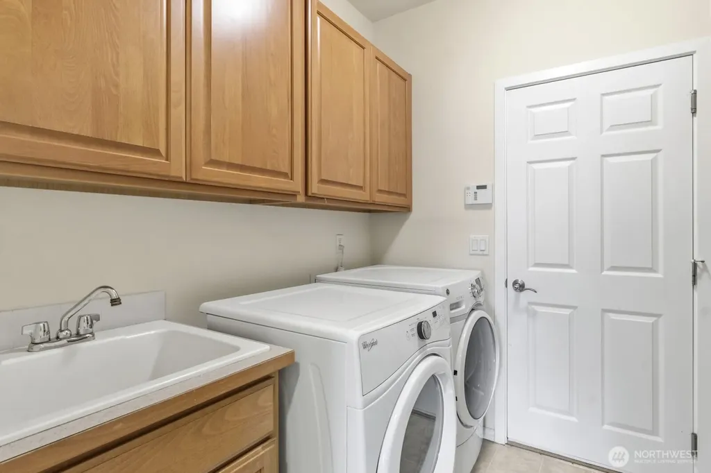 4345 Sinclair Loop NE Lacey WA 98516