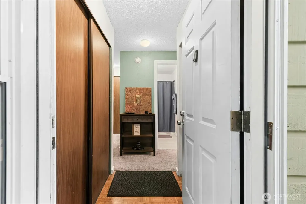 5506 220th St SW Mountlake Terrace WA 98043