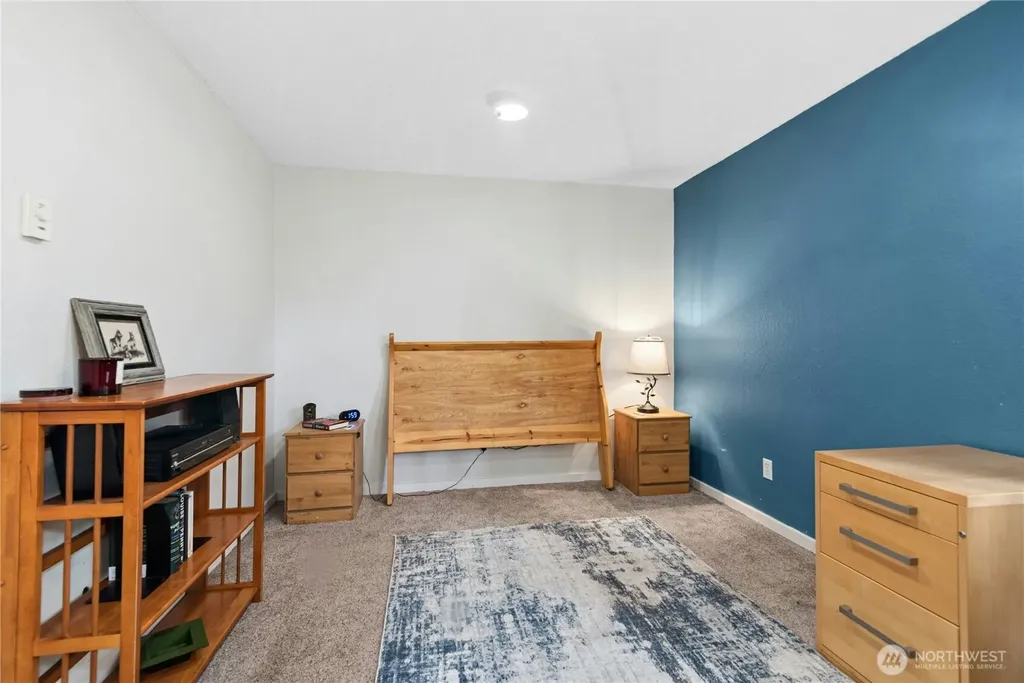 5506 220th St SW Mountlake Terrace WA 98043