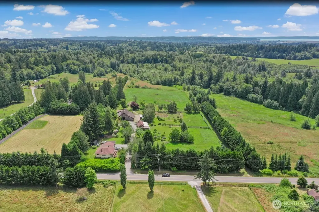 5232 300th Street NW Stanwood WA 98292