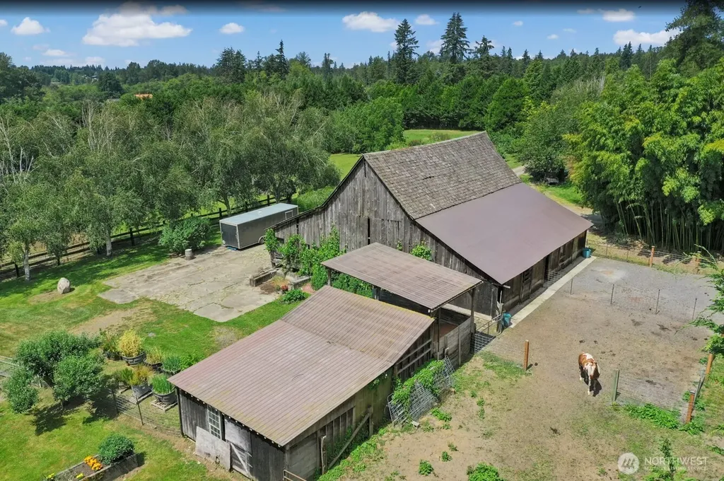 5232 300th Street NW Stanwood WA 98292