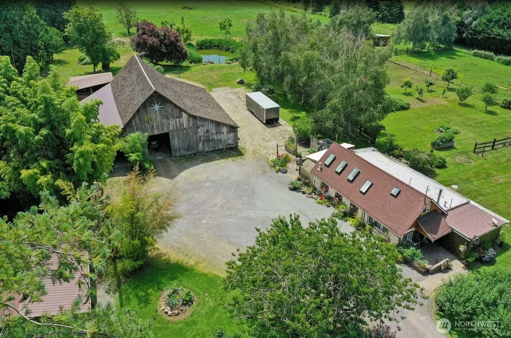 5232 300th Street NW Stanwood WA 98292