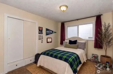 5232 300th Street NW Stanwood WA 98292