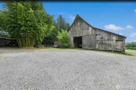 5232 300th Street NW Stanwood WA 98292