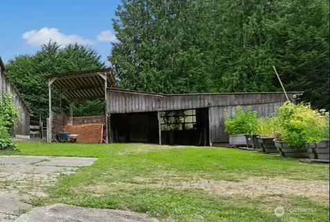 5232 300th Street NW Stanwood WA 98292